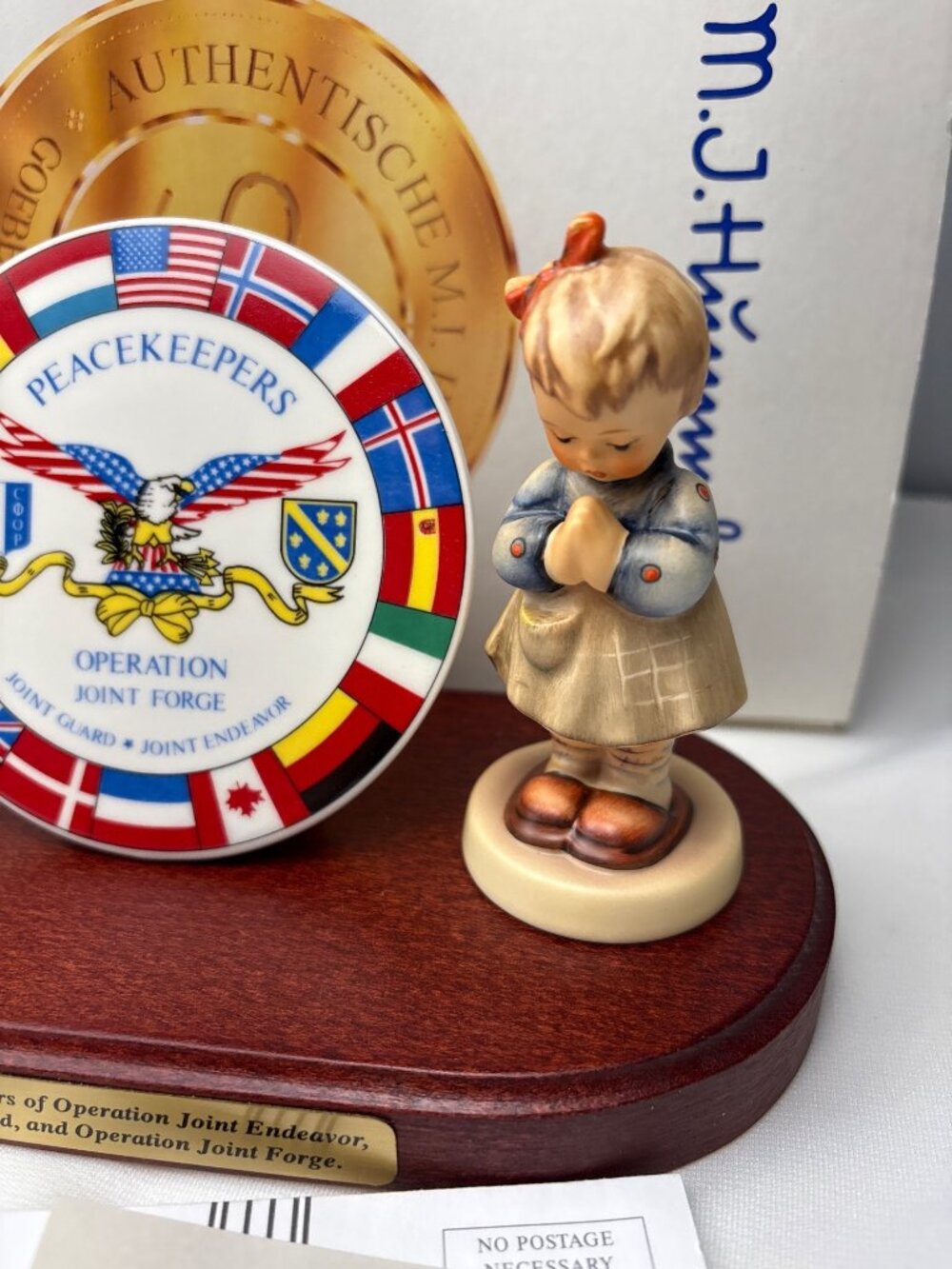 Hummel Peacekeepers Figures 495 Joint Endeavor Plaque Box & Paperwork Display - Picture 3 of 16